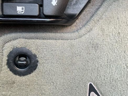 Used 2015 Toyota Camry XLE w/ Moonroof Package FWD image 25