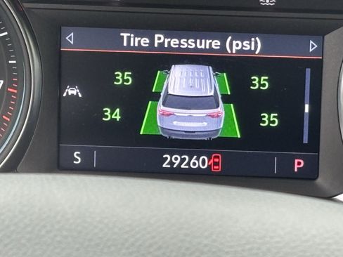 Used 2023 Chevrolet Traverse LT image 24