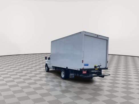 New 2025 Ford E-450 and Econoline 450 Super Duty w/ Power Equipment Group image 27