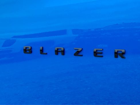 New 2025 Chevrolet Blazer LT w/ Midnight/Sport Edition image 20