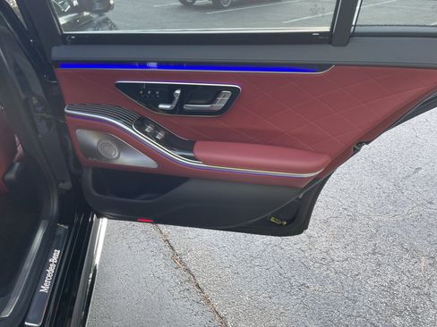 New 2026 Mercedes-Benz S 580 4MATIC Sedan image 37