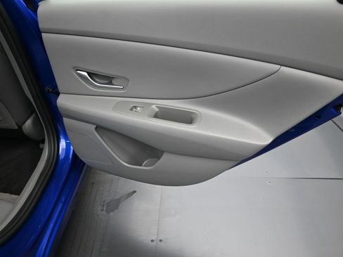 Certified 2025 Hyundai Elantra SEL image 23