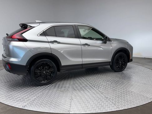 Used 2022 Mitsubishi Eclipse Cross LE AWD/4WD image 8