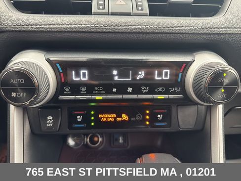 Used 2019 Toyota RAV4 Limited w/ Limited Grade Weather Package AWD/4WD image 14