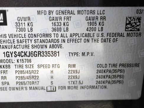 Used 2016 Cadillac Escalade Premium AWD/4WD image 12