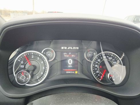 Used 2024 RAM 2500 Big Horn w/ Bed Utility Group image 27