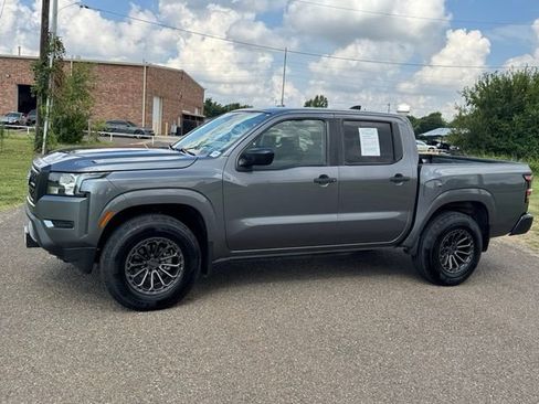 Used 2022 Nissan Frontier S w/ Technology Package AWD/4WD image 3