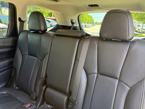 Used 2020 Subaru Ascent Limited w/ Popular Package #3 AWD/4WD image 25