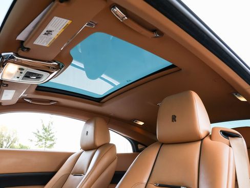 Used 2020 Rolls-Royce Wraith RWD image 21