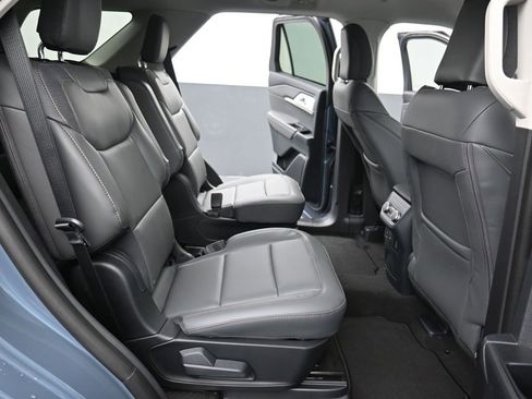 New 2026 Ford Explorer Active w/ Active Comfort Package RWD image 10