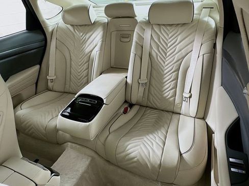 New 2025 Genesis G80 2.5T Sport Prestige image 11