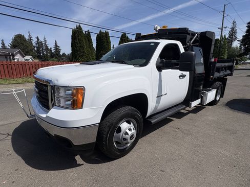 Used 2013 GMC Sierra 3500 W/T RWD image 8