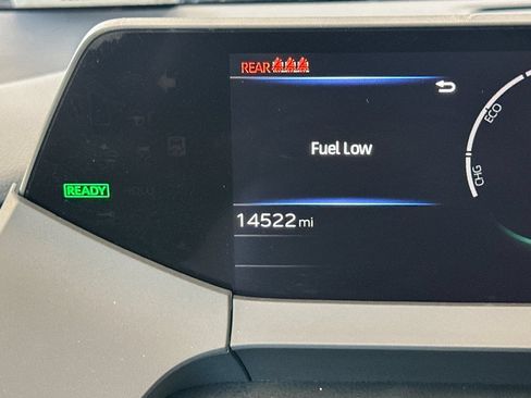 Certified 2024 Toyota Prius XLE FWD image 25