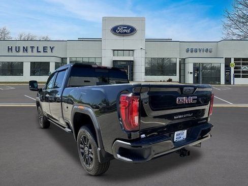 Used 2023 GMC Sierra 3500 Denali w/ Denali Black Diamond Edition AWD/4WD image 6