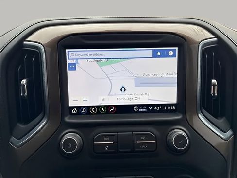 Used 2023 Chevrolet Silverado 2500 High Country w/ Z71 Off-Road Package image 9