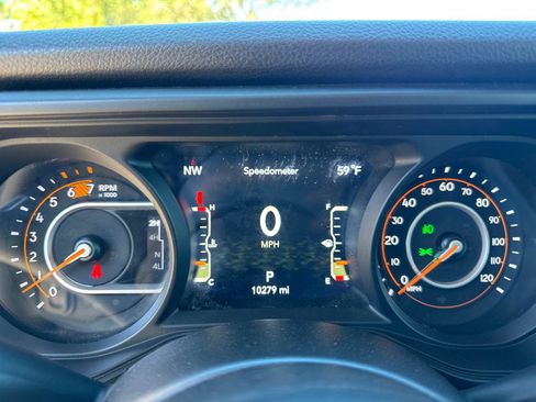 Certified 2024 Jeep Wrangler Willys image 25