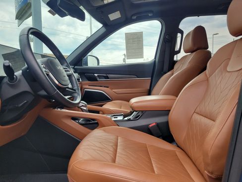 Used 2024 Kia Telluride EX X-Line AWD/4WD image 18