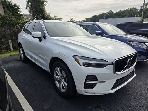 Used 2022 Volvo XC60 B5 Momentum AWD/4WD image 3