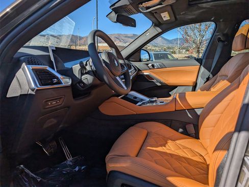 New 2026 BMW X6 xDrive40i w/ Executive Package image 10
