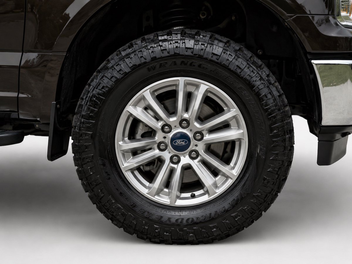 Used 2019 Ford F150 XLT w/ Equipment Group 301A Mid AWD/4WD image 9