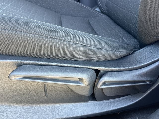 Certified 2025 Honda HR-V LX image 24