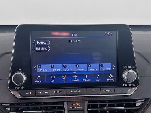 Used 2024 Nissan Altima 2.5 SV image 21