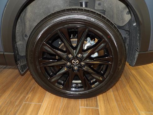 Certified 2025 MAZDA CX-5 Carbon Edition AWD/4WD image 9