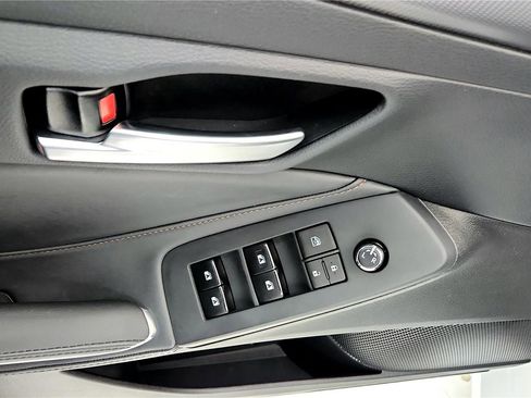 Certified 2020 Toyota Avalon XSE image 32