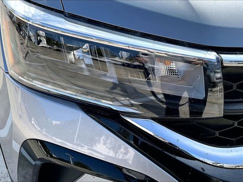 Used 2022 Volkswagen Taos SE image 40