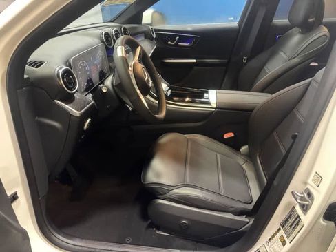 New 2026 Mercedes-Benz GLC 300 4MATIC image 9