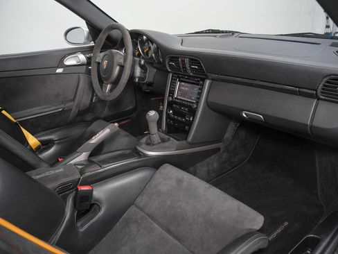 Used 2008 Porsche 911 GT2 RWD image 27