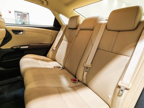 Used 2014 Toyota Avalon Limited FWD image 31