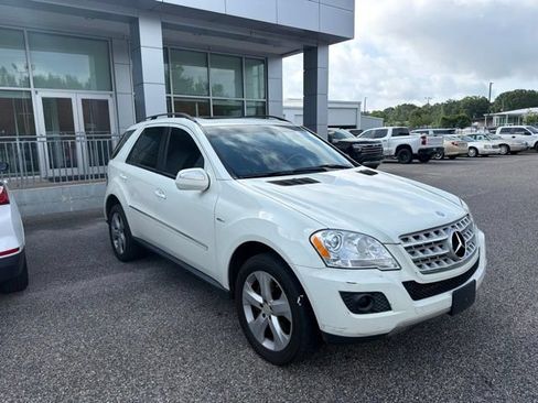 Used 2009 Mercedes-Benz ML 320 BlueTEC 4MATIC image 3