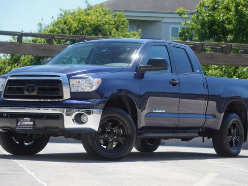 Used 2011 Toyota Tundra 4x4 Double Cab w/ TRD Off-Road Pkg image 5