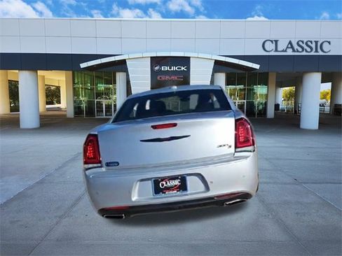 Used 2023 Chrysler 300 S image 7