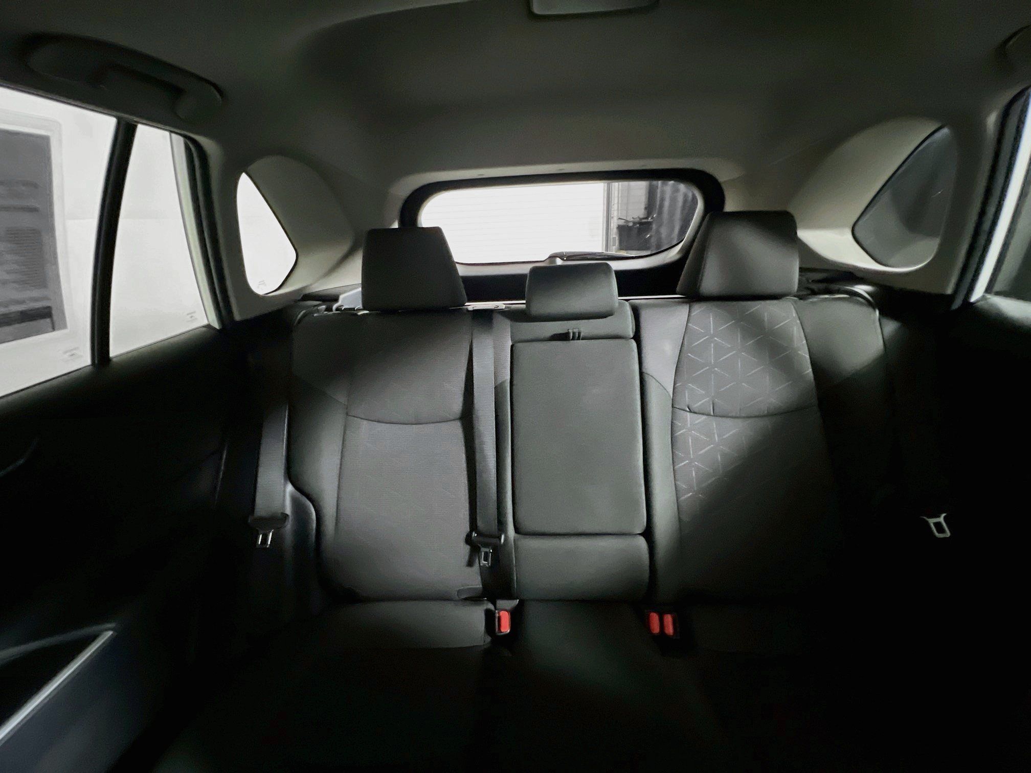 Used 2024 Toyota RAV4 XLE w/ Convenience Package FWD image 32