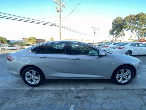 Used 2018 Buick Regal Preferred FWD image 4