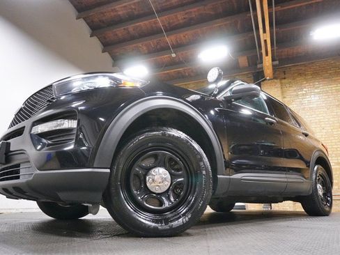 Used 2021 Ford Explorer 4WD Police Interceptor w/ Ultimate Wiring Package image 3