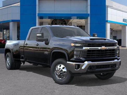 New 2026 Chevrolet Silverado 3500 LT w/ Texas Edition image 7