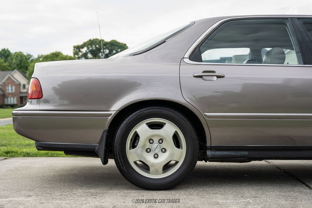 Used 1994 Acura Legend GS FWD image 10