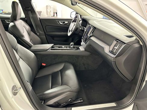 Used 2024 Volvo S60 B5 Core image 20