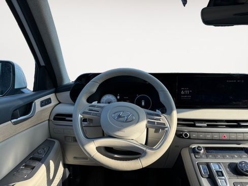Used 2024 Hyundai Palisade Limited AWD/4WD image 12