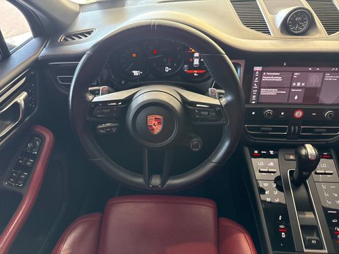 Certified 2023 Porsche Macan Turbo AWD/4WD image 15