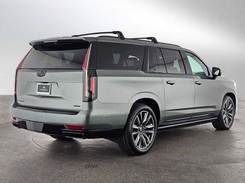 Certified 2023 Cadillac Escalade ESV Sport Platinum image 3