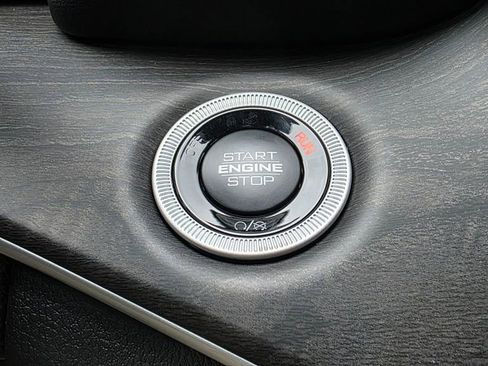 New 2025 Jeep Grand Cherokee Limited w/ Black Appearance Package image 37