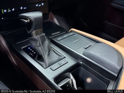 Used 2019 Lexus ES 300h w/ Premium Package FWD image 28
