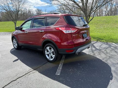 Used 2015 Ford Escape SE w/ Equipment Group 201A image 17