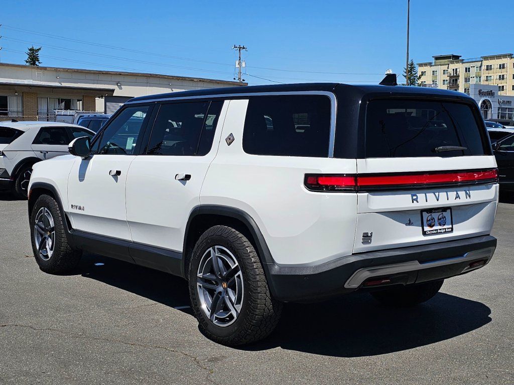 Used 2025 Rivian R1S Adventure Dual AWD/4WD image 5