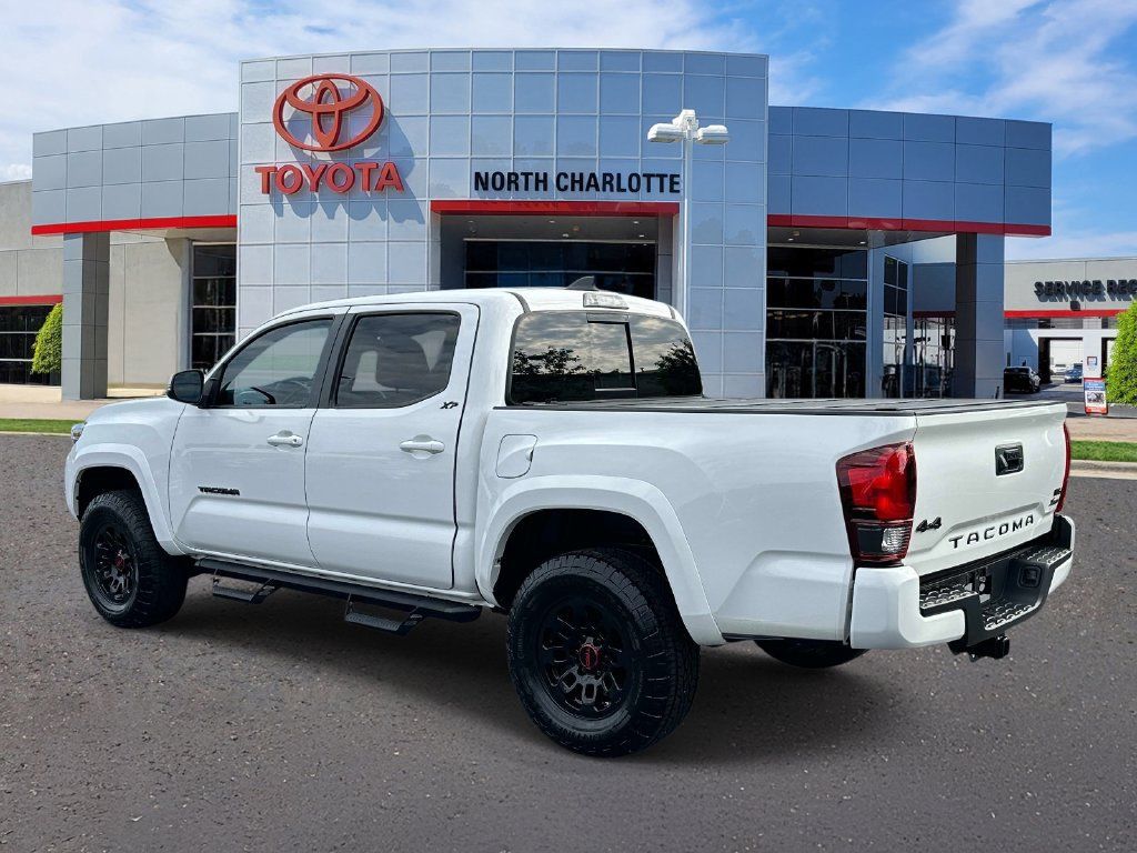 Used 2023 Toyota Tacoma SR5 w/ Technology Package AWD/4WD image 6