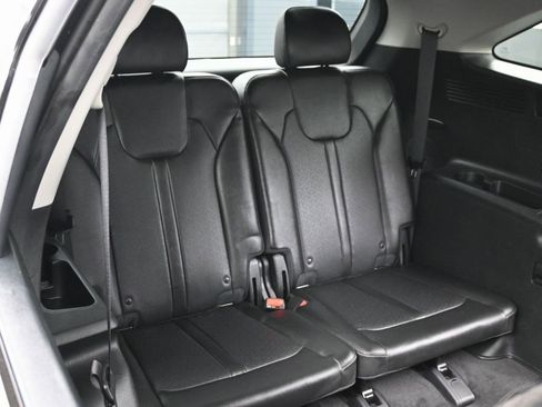 Used 2022 Kia Sorento S image 32